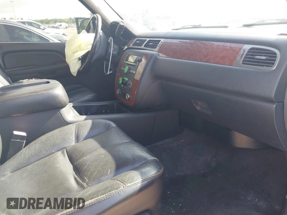 2007 Chevrolet Tahoe LT with VIN 1GNFC13J97R314853, listed as a IAAI auction lot 42684980 with 312,399 mi miles and . Bid and sale history available at DreamBid. Image 5.