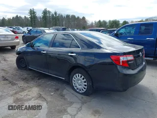 2012 Toyota Camry L with VIN 4T1BF1FKXCU033330, listed as a IAAI auction lot 42031388 with 199,418 mi miles. Bid and sale history available at carsss.com. Image 3.