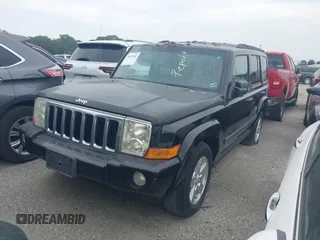 2008 Jeep Commander Sport with VIN 1J8HG48K18C114216, listed as a IAAI auction lot 39373542 with 168,064 mi miles. Bid and sale history available at carsss.com. Image 2.