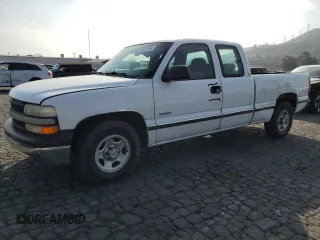 2000 Chevrolet Silverado 1500 with VIN 2GCEC19W3Y1354251, listed as a Copart auction lot 85157354 with 168,354 mi miles and Salvage Title. Bid and sale history available at DreamBid. Image 1.
