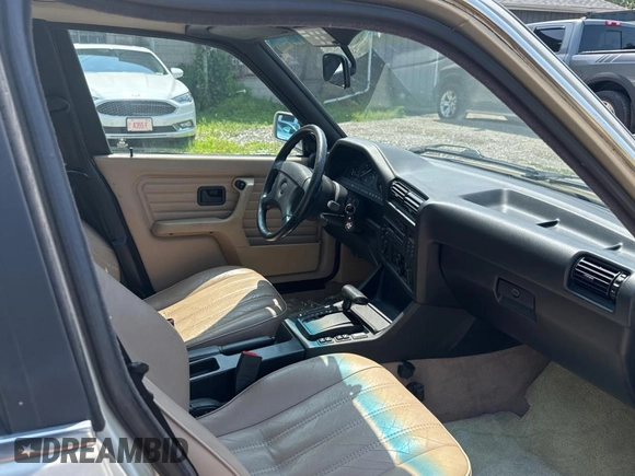 1991 BMW 3 Series с VIN WBAAD2318MED29093, выставлен на аукционе Copart как лот 65037895 с пробегом 139 180 миль миль и Чистый • Clean title. История ставок и продаж доступна на DreamBid. Изображение 5.