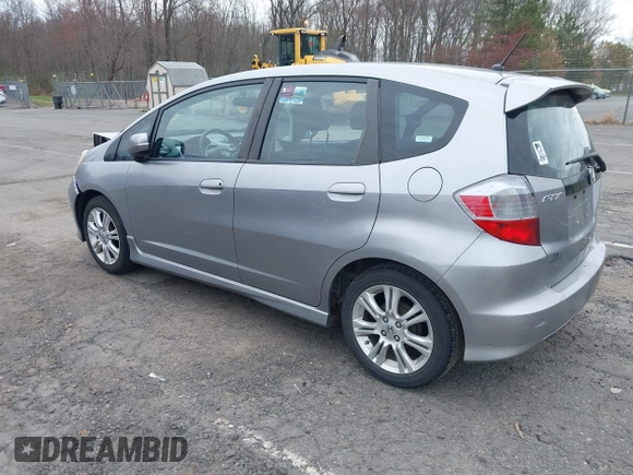 2009 Honda Fit Sport with VIN JHMGE88429S059170, listed as a IAAI auction lot 42091260 with 135,822 mi miles. Bid and sale history available at carsss.com. Image 3.