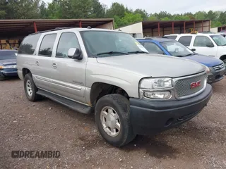 2004 GMC Yukon XL SLE with VIN 3GKEC16Z04G225789, listed as a IAAI auction lot 42058940 with 304,627 mi miles. Bid and sale history available at carsss.com. Image 1.