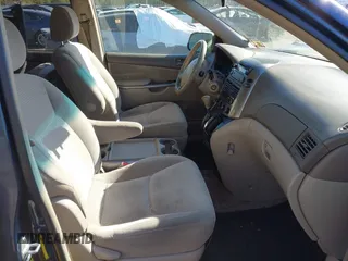 2007 Toyota Sienna CE with VIN 5TDZK23C87S080688, listed as a IAAI auction lot 42125196 with 189,427 mi miles. Bid and sale history available at carsss.com. Image 5.