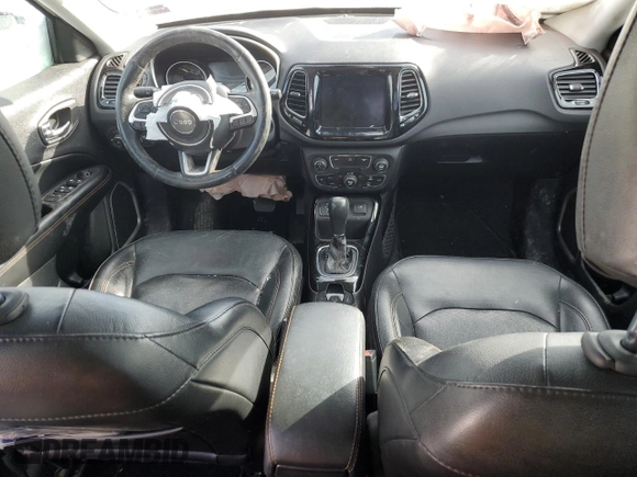 2020 Jeep Compass Limited z VIN 3C4NJCCB8LT108486, wystawiony jako Copart lot #44575565 z przebiegiem Nie podano mil oraz Szkoda całkowita • Salvage title. Historia ofert i sprzedaży dostępna na DreamBid. Obrazek 8.