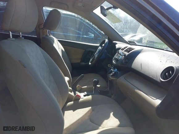 2010 Toyota RAV4 with VIN 2T3BK4DVXAW033178, listed as a IAAI auction lot 41795914 with 209,365 mi miles. Bid and sale history available at carsss.com. Image 5.
