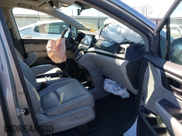 2018 Honda Odyssey EX-L with VIN 5FNRL6H71JB077112, listed as a IAAI auction lot 41721523 with 70,893 mi miles. Bid and sale history available at carsss.com. Image 5.
