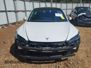 2024 Tesla Model 3 z VIN 5YJ3E1EA5RF732502, wystawiony jako IAAI lot #41871400 z przebiegiem 15 715 mil mil oraz . Historia ofert i sprzedaży dostępna na DreamBid. Obrazek 13.