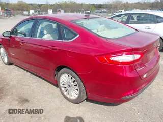 2013 Ford Fusion SE Hybrid with VIN 3FA6P0LU6DR302909, listed as a IAAI auction lot 42035803 with 186,050 mi miles. Bid and sale history available at carsss.com. Image 3.