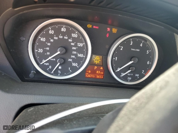 2004 BMW 6 Series 645Ci with VIN WBAEH73464B190870, listed as a Copart auction lot 71056994 with 124,715 mi miles and Salvage Title. Bid and sale history available at carsss.com. Image 9.