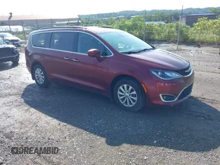 2019 Chrysler Pacifica Touring Plus with VIN 2C4RC1FG0KR507076, listed as a IAAI auction lot 42549531 with 202,112 mi miles and . Bid and sale history available at DreamBid. Image 1.