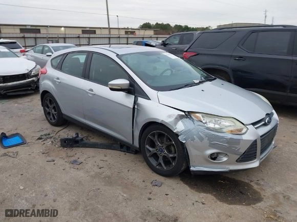 2013 Ford Focus SE with VIN 1FADP3K25DL246873, listed as a IAAI auction lot 41647581 with 279,793 mi miles. Bid and sale history available at carsss.com. Image 1.