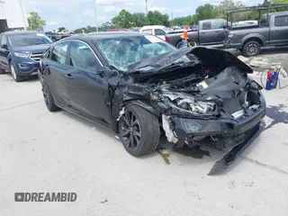 2019 Honda Civic Sedan Sport with VIN 19XFC2F85KE015159, listed as a IAAI auction lot 41993276 with 82,542 mi miles. Bid and sale history available at carsss.com. Image 1.