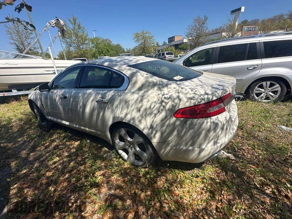 2009 Jaguar XF with VIN SAJWA07C491R36719, listed as a Copart auction lot 49317145 with 101,949 mi miles and Clean Title. Bid and sale history available at DreamBid. Image 3.