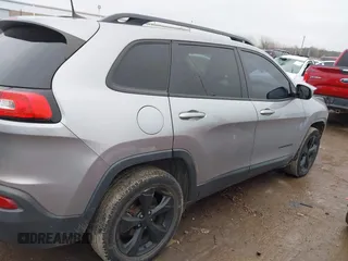 2018 Jeep Cherokee Latitude with VIN 1C4PJLCB3JD518768, listed as a IAAI auction lot 41421907 with 81,164 mi miles and . Bid and sale history available at DreamBid. Image 14.
