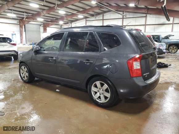 2007 Kia Rondo EX with VIN KNAFG526877090484, listed as a Copart auction lot 82470434 with 156,514 mi miles and Clean Title. Bid and sale history available at carsss.com. Image 2.
