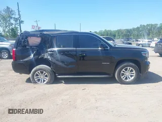 2017 Chevrolet Tahoe LT z VIN 1GNSCBKC8HR304002, wystawiony jako IAAI lot #42161530 z przebiegiem 133 891 mil mil oraz . Historia ofert i sprzedaży dostępna na DreamBid. Obrazek 13.