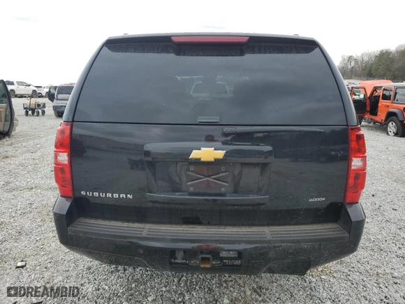 2013 Chevrolet Suburban LT with VIN 1GNSCJE05DR164397, listed as a Copart auction lot 44643365 with 208,530 mi miles and Salvage Title. Bid and sale history available at carsss.com. Image 6.