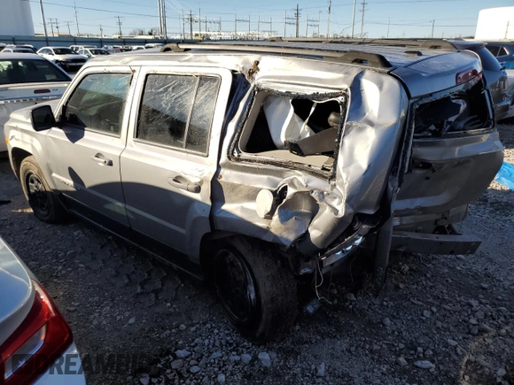 2017 Jeep Patriot 75th Anniversary z VIN 1C4NJRBB0HD163760, wystawiony jako Copart lot #40666154 z przebiegiem 113 486 mil mil oraz Szkoda całkowita • Salvage title. Historia ofert i sprzedaży dostępna na DreamBid. Obrazek 2.