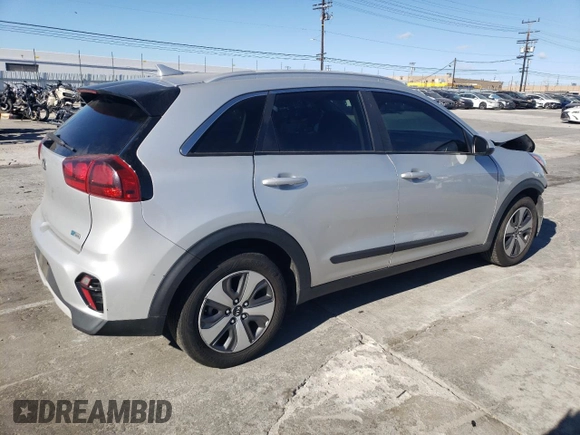 2020 Kia Niro LX with VIN KNDCB3LC6L5394187, listed as a Copart auction lot 45943335 with 163,704 mi miles and Salvage Title. Bid and sale history available at carsss.com. Image 3.