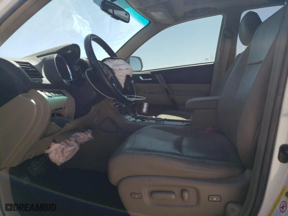 2011 Toyota Highlander Limited with VIN 5TDYK3EH4BS048257, listed as a Copart auction lot 46953495 with 167,037 mi miles and Salvage Title. Bid and sale history available at carsss.com. Image 7.