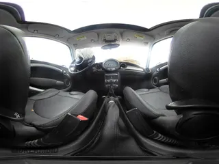 2009 MINI Hardtop z VIN WMWMF33599TW72771, wystawiony jako IAAI lot #42225326 z przebiegiem 94 014 mil mil oraz . Historia ofert i sprzedaży dostępna na DreamBid. Obrazek 18.