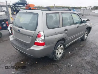 2006 Subaru Forester 2.5 X with VIN JF1SG63696H711784, listed as a IAAI auction lot 41966417 with 217,219 mi miles. Bid and sale history available at carsss.com. Image 4.