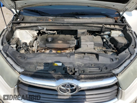 2015 Toyota Highlander LE z VIN 5TDZARFH9FS015561, wystawiony jako Copart lot #59218845 z przebiegiem 215 288 mil mil oraz Czysty tytuł • Clean title. Historia ofert i sprzedaży dostępna na DreamBid. Obrazek 12.