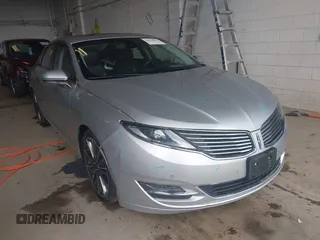 2016 Lincoln MKZ Hybrid z VIN 3LN6L2LU5GR608372, wystawiony jako IAAI lot #42078341 z przebiegiem 141 887 mil mil oraz . Historia ofert i sprzedaży dostępna na DreamBid. Obrazek 14.