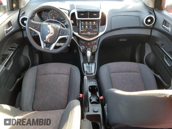 2018 Chevrolet Sonic LT z VIN 1G1JD6SB5J4118848, wystawiony jako Copart lot #83615174 z przebiegiem 17 483 mil mil oraz Szkoda całkowita • Salvage title. Historia ofert i sprzedaży dostępna na DreamBid. Obrazek 8.