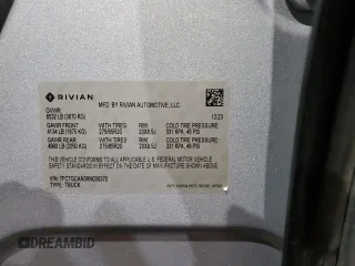 2024 Rivian R1T Adventure z VIN 7FCTGCAA0RN030370, wystawiony jako Copart lot #87251784 z przebiegiem 11 549 mil mil oraz Szkody całkowita. Historia ofert i sprzedaży dostępna na DreamBid. Obrazek 13.