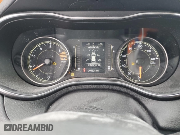2019 Jeep Cherokee Latitude Plus с VIN 1C4PJMLB7KD141336, выставлен на аукционе Copart как лот 44799615 с пробегом 204 326 миль миль и Списание • Salvage title. История ставок и продаж доступна на DreamBid. Изображение 9.