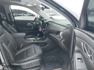 2019 Chevrolet Traverse LT Leather with VIN 1GNEVHKW0KJ118478, listed as a IAAI auction lot 41566594 with 119,579 mi miles. Bid and sale history available at carsss.com. Image 5.