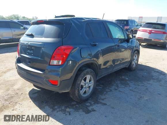 2020 Chevrolet Trax LS z VIN 3GNCJKSB4LL231860, wystawiony jako IAAI lot #42236291 z przebiegiem Nie podano mil oraz . Historia ofert i sprzedaży dostępna na DreamBid. Obrazek 4.