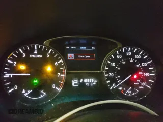 2013 Nissan Pathfinder SV z VIN 5N1AR2MM5DC684742, wystawiony jako Copart lot #51094625 z przebiegiem 216 995 mil mil oraz Szkoda całkowita • Salvage title. Historia ofert i sprzedaży dostępna na DreamBid. Obrazek 9.