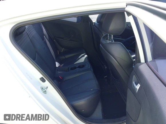 2013 Hyundai Veloster Turbo z VIN KMHTC6AE6DU112233, wystawiony jako IAAI lot #42295962 z przebiegiem 151 091 mil mil oraz . Historia ofert i sprzedaży dostępna na DreamBid. Obrazek 8.
