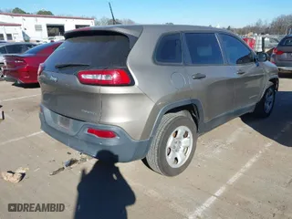 2016 Jeep Cherokee Sport with VIN 1C4PJLAB2GW354946, listed as a IAAI auction lot 41330921 with 128,226 mi miles. Bid and sale history available at carsss.com. Image 4.