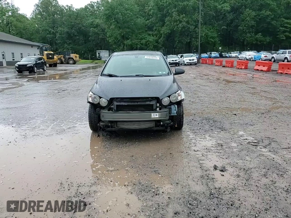 2016 Chevrolet Sonic LTZ z VIN 1G1JE6SB3G4108552, wystawiony jako Copart lot #57843505 z przebiegiem 101 897 mil mil oraz Szkoda całkowita • Salvage title. Historia ofert i sprzedaży dostępna na DreamBid. Obrazek 14.