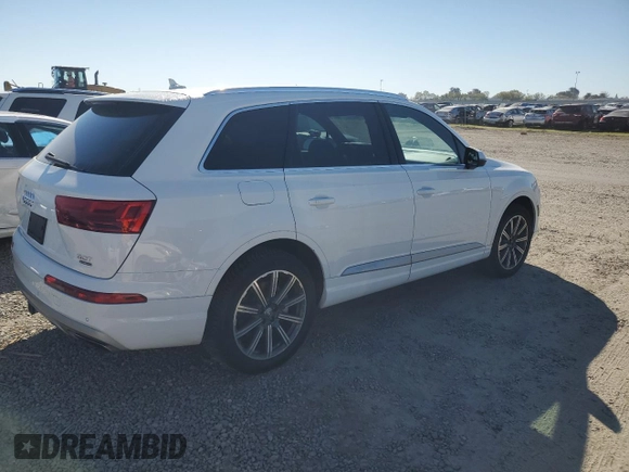 2017 Audi Q7 Premium Plus with VIN WA1LAAF72HD017661, listed as a Copart auction lot 50390975 with 140,565 mi miles and Clean Title. Bid and sale history available at carsss.com. Image 3.