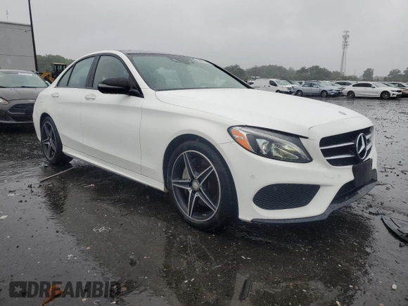 2016 Mercedes-Benz C 300 Luxury z VIN 55SWF4KB7GU142452, wystawiony jako Copart lot #58811165 z przebiegiem 86 683 mil mil oraz Szkoda całkowita • Salvage title. Historia ofert i sprzedaży dostępna na DreamBid. Obrazek 4.