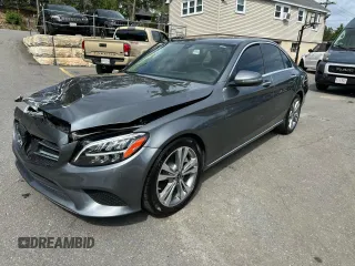 2019 Mercedes-Benz C 300 with VIN 55SWF8DBXKU300909, listed as a Copart auction lot 64208625 with 82,257 mi miles and Clean title. Bid and sale history available at DreamBid. Image 1.