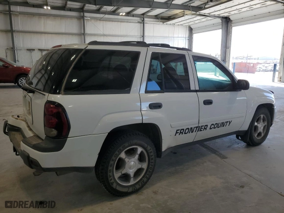 2008 Chevrolet TrailBlazer LT with VIN 1GNET13M382220435, listed as a Copart auction lot 47422245 with 179,941 mi miles and Salvage Title. Bid and sale history available at carsss.com. Image 3.