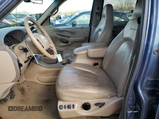 1999 Ford Expedition XLT z VIN 1FMPU18L5XLB51556, wystawiony jako Copart lot #49698855 z przebiegiem 194 898 mil mil oraz Szkoda całkowita • Salvage title. Historia ofert i sprzedaży dostępna na DreamBid. Obrazek 7.