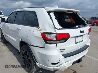 2017 Jeep Grand Cherokee Altitude с VIN 1C4RJFAG4HC864739, выставлен на аукционе IAAI как лот 42525748 с пробегом 159 388 миль миль и . История ставок и продаж доступна на DreamBid. Изображение 6.