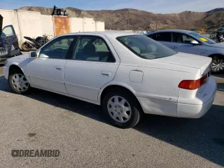 2000 Toyota Camry CE with VIN JT2BG22K6Y0450027, listed as a Copart auction lot 42501155 with 257,416 mi miles and Clean Title. Bid and sale history available at carsss.com. Image 2.