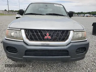 2001 Mitsubishi Montero XLS z VIN JA4LS31H71P016485, wystawiony jako Copart lot #55179455 z przebiegiem 293 612 mil mil oraz Szkody całkowita. Historia ofert i sprzedaży dostępna na DreamBid. Obrazek 5.
