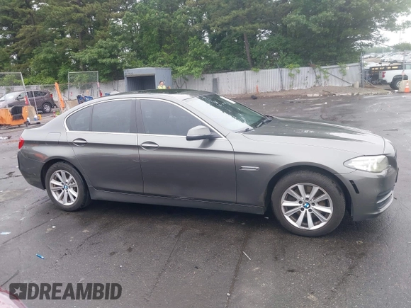2014 BMW 5 Series 528i xDrive z VIN WBA5A7C53ED614914, wystawiony jako IAAI lot #42509306 z przebiegiem 137 903 mil mil oraz . Historia ofert i sprzedaży dostępna na DreamBid. Obrazek 13.