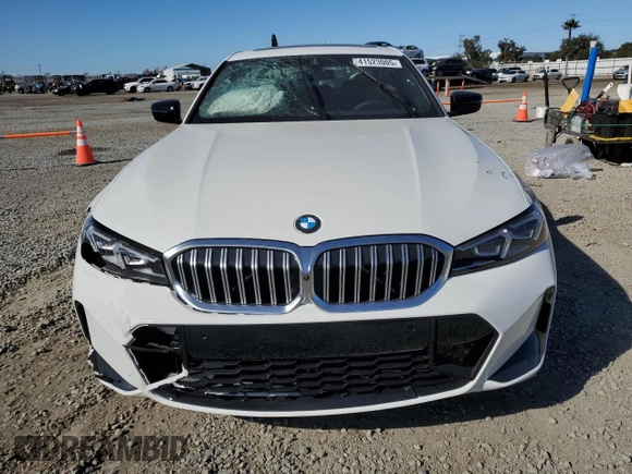 2025 BMW 3 Series 330i with VIN 3MW69CW08S8F09459, listed as a Copart auction lot 41523005 with 520 mi miles and Salvage Title. Bid and sale history available at carsss.com. Image 5.