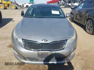 2014 Kia Optima EX z VIN 5XXGN4A74EG260054, wystawiony jako IAAI lot #41464688 z przebiegiem 40 498 mil mil oraz . Historia ofert i sprzedaży dostępna na DreamBid. Obrazek 12.