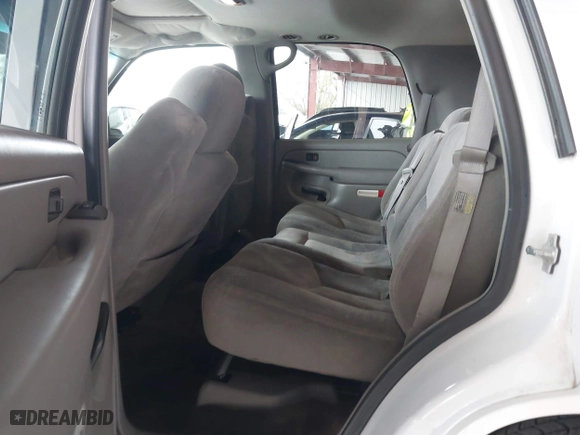 2004 Chevrolet Tahoe LT with VIN 1GNEK13T14J271832, listed as a IAAI auction lot 41109626 with 198,397 mi miles. Bid and sale history available at carsss.com. Image 8.